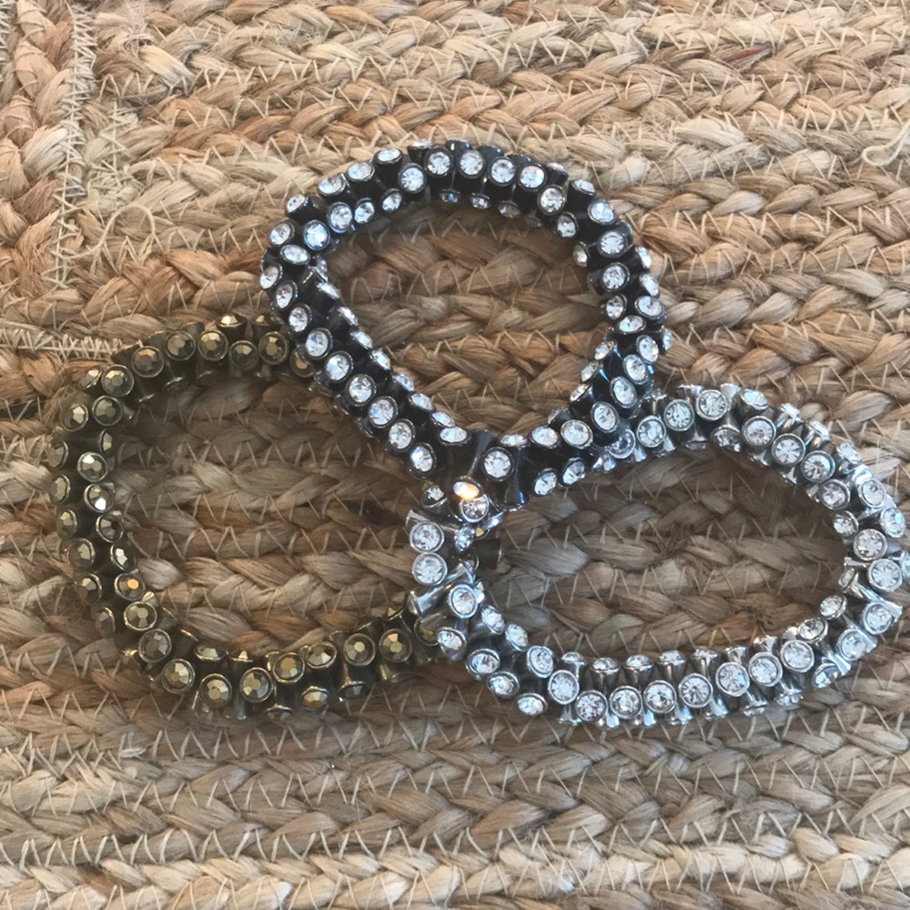 3 Crystal Bracelets. - image 1
